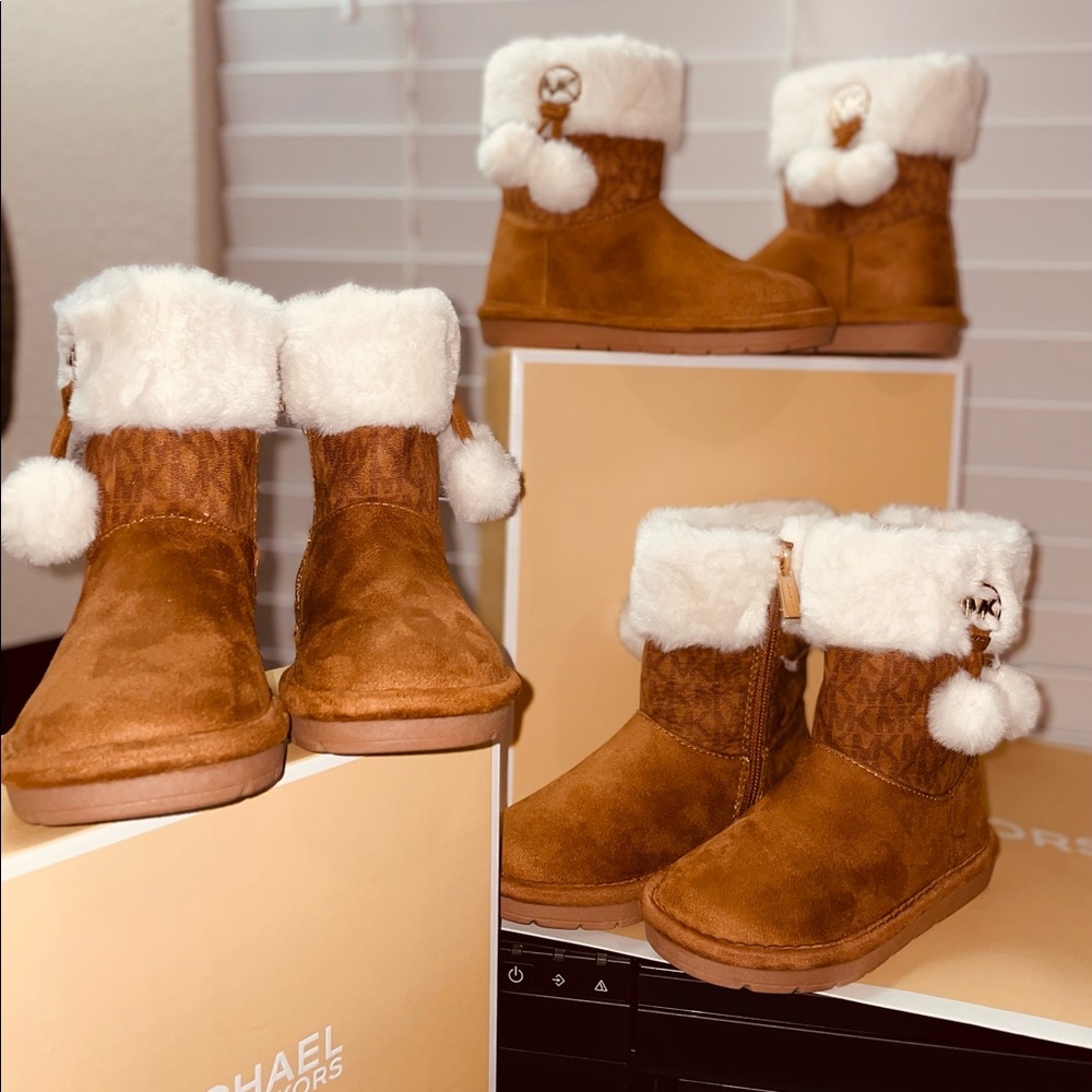 NWT Michael Kors Child Suede Boots - Picture 11 of 14
